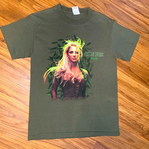 Delta Tops - vintage, Britney Spears Onyx Hotel Tour 2004, cotton, size s, good quality,